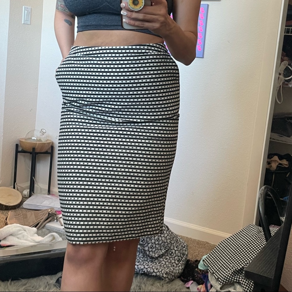 Black and cream pencil skirt